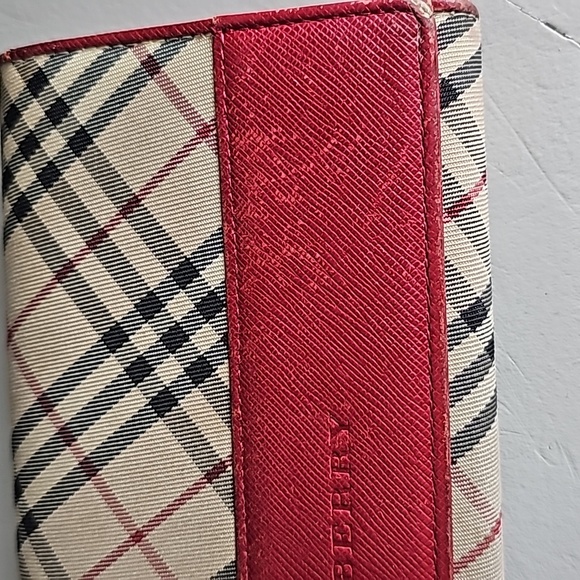 Burberry Nova Long Wallet, Kiss Lock Red and Tan - Picture 3 of 16